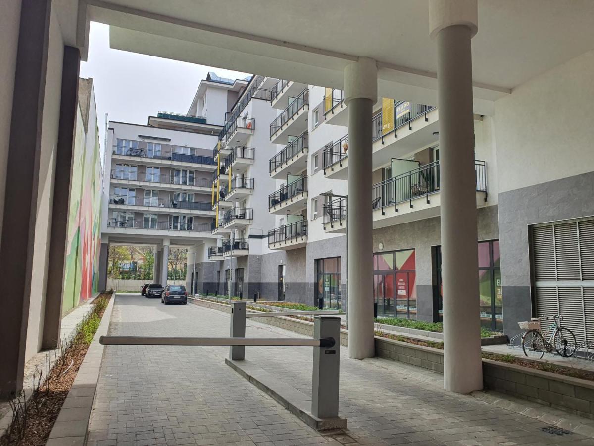 Park West Apartment - Free Parking ブダペスト エクステリア 写真