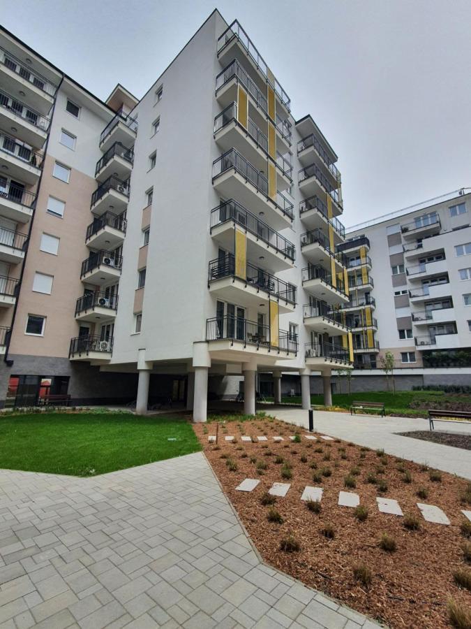 Park West Apartment - Free Parking ブダペスト エクステリア 写真